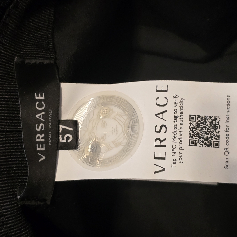 VERSACE Logo Patch Bucket Hat - Picture 5 of 6